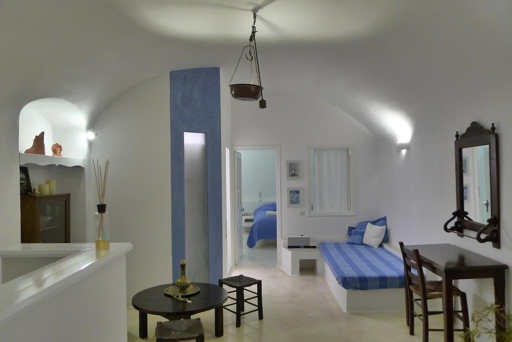 Altana Heritage Suites Imerovigli  Værelse billede